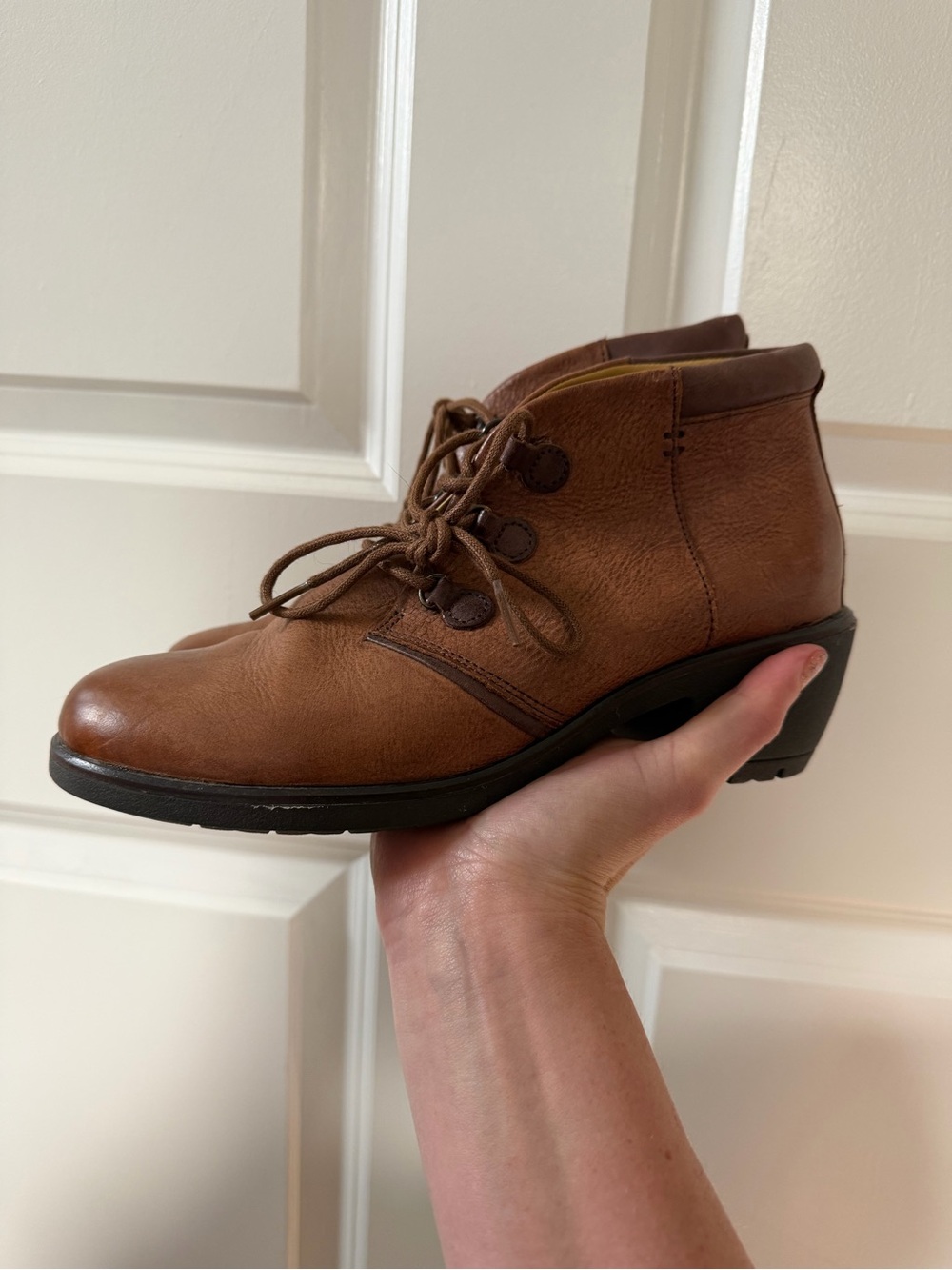 Bussola Women’s Brown Leather Lace-Up Ankle Boots Old Money Equestrian Style